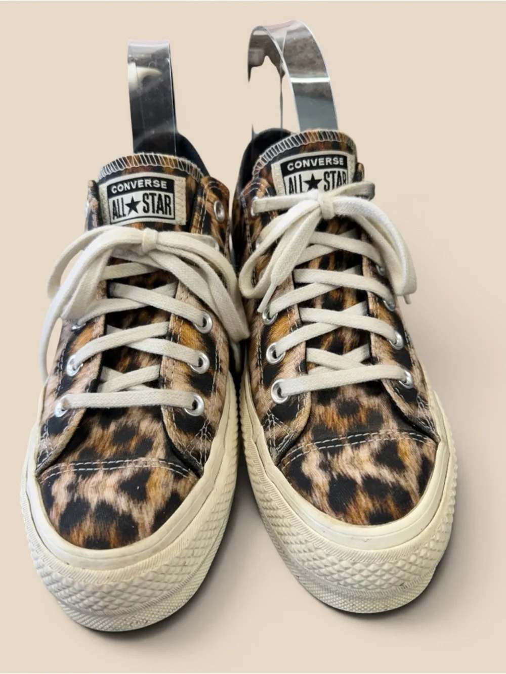 Converse Leopard Print Low Top Sneakers - Tan & Black